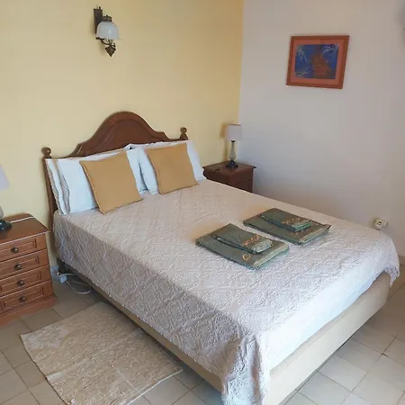 Vivenda Os Silvas Gasthof Odiáxere